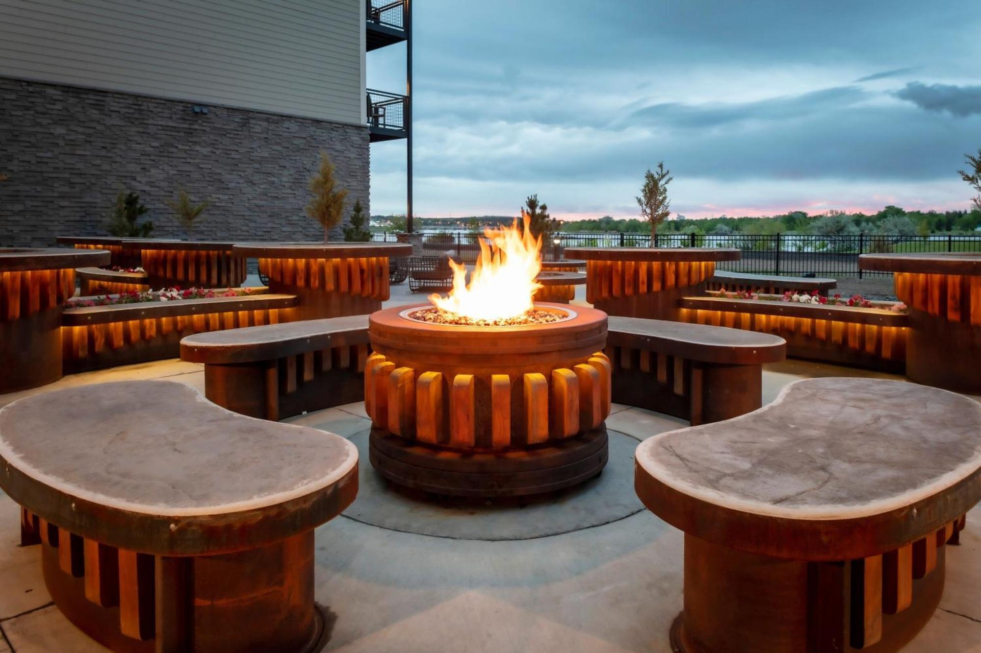 Springhill Suites By Marriott Great Falls Esterno foto